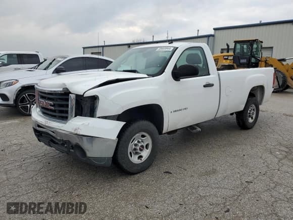 ✅ 2009 GMC Sierra 1500 • VIN: 1GTHC44K79E142956 • Лот: 80669944. Опубликован ранее на Copart с пробегом 309 022 миль. Бесплатный доступ к архиву аукционных продаж из США и подробный отчёт об истории автомобиля на DreamBid. Изображение 1.
