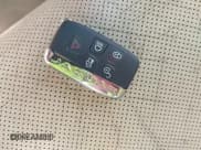 ✅ 2018 Jaguar XE 25t • VIN: SAJAR4FX7JCP35484 • Лот: 41312008. Опубликован ранее на IAAI с пробегом Не указан. Бесплатный доступ к архиву аукционных продаж из США и подробный отчёт об истории автомобиля на DreamBid. Изображение 11.