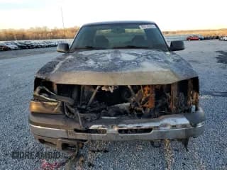 ✅ 2006 Chevrolet Silverado 1500 LS • VIN: 1GCEC19X56Z146238 • Лот: 80310973. Опубликован ранее на Copart с пробегом Не указан. Бесплатный доступ к архиву аукционных продаж из США и подробный отчёт об истории автомобиля на DreamBid. Изображение 5.