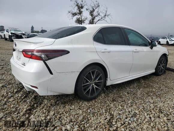 ✅ 2022 Toyota Camry Hybrid SE • VIN: 4T1G31AK1NU571746 • Lot: 91586855. Listed on Copart with 107,491 mi. Free auction sales archive from the USA and detailed vehicle history report at DreamBid. Image 3.