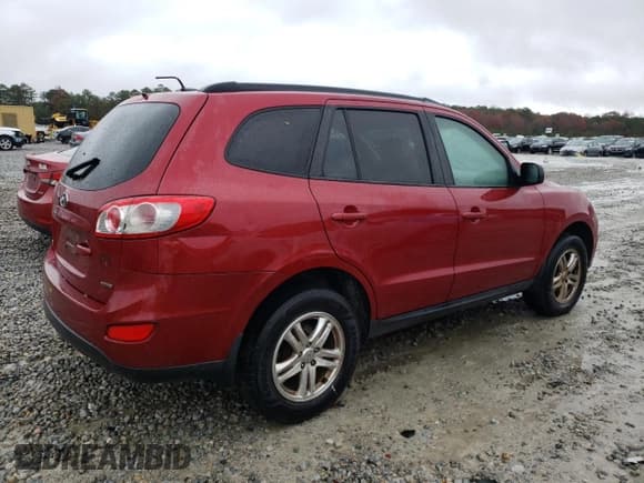 ✅ 2012 Hyundai Santa Fe GLS • VIN: 5XYZGDAB5CG126802 • Lot: 84213044. Listed on Copart with 185,397 mi. Free auction sales archive from the USA and detailed vehicle history report at DreamBid. Image 3.