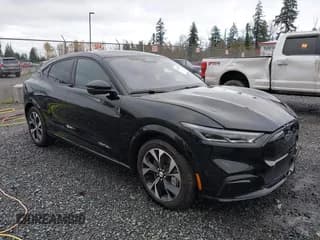 ✅ 2023 Ford Mustang Mach-E Premium • VIN: 3FMTK3SU6PMA68735 • Лот: 43807876. Опубликован ранее на IAAI с пробегом 19 563 миль. Бесплатный доступ к архиву аукционных продаж из США и подробный отчёт об истории автомобиля на DreamBid. Изображение 1.