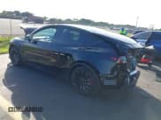 ✅ 2024 Tesla Model Y Performance • VIN: 7SAYGDEF7RF042587 • Lot: 43546539. Wystawiony na IAAI z przebiegiem 18 311 mil. Bezpłatny archiwum sprzedaży aukcyjnych z USA i szczegółowy raport historii pojazdu na DreamBid. Zdjęcie 3.