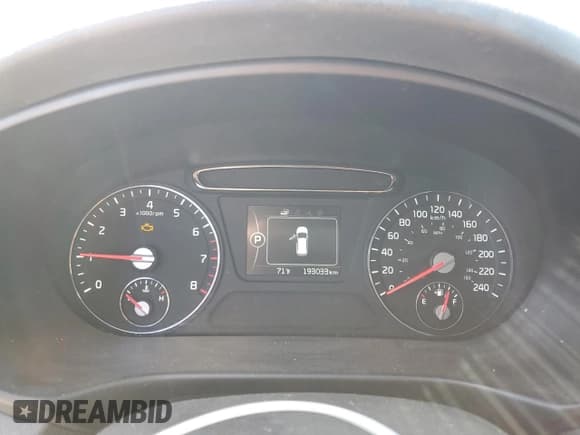 ✅ 2017 Kia Sorento LX Turbo • VIN: 5XYPGDA15HG270873 • Lot: 80799055. Listed on Copart with 193,033 mi. Free auction sales archive from the USA and detailed vehicle history report at DreamBid. Image 9.