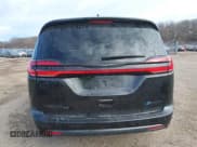 ✅ 2022 Chrysler Pacifica Hybrid Limited • VIN: 2C4RC1S76NR147838 • Lot: 41436191. Wystawiony na IAAI z przebiegiem 44 279 mil. Bezpłatny archiwum sprzedaży aukcyjnych z USA i szczegółowy raport historii pojazdu na DreamBid. Zdjęcie 16.