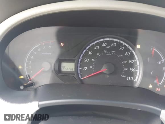 ✅ 2011 Toyota Sienna LE AAS • VIN: 5TDKK3DC7BS165746 • Лот: 42264841. Опубликован ранее на IAAI с пробегом 173 236 миль. Бесплатный доступ к архиву аукционных продаж из США и подробный отчёт об истории автомобиля на DreamBid. Изображение 7.