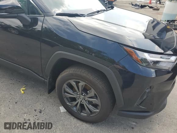 ✅ 2024 Toyota RAV4 Hybrid XLE Premium • VIN: 2T3B6RFV3RW053752 • Lot: 59369745. Wystawiony na Copart z przebiegiem 8 356 mil. Bezpłatny archiwum sprzedaży aukcyjnych z USA i szczegółowy raport historii pojazdu na DreamBid. Zdjęcie 12.