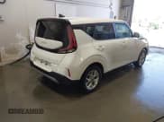 ✅ 2024 Kia Soul S • VIN: KNDJ23AU2R7239815 • Лот: 43329581. Опубликован ранее на IAAI с пробегом 24 748 миль. Бесплатный доступ к архиву аукционных продаж из США и подробный отчёт об истории автомобиля на DreamBid. Изображение 4.