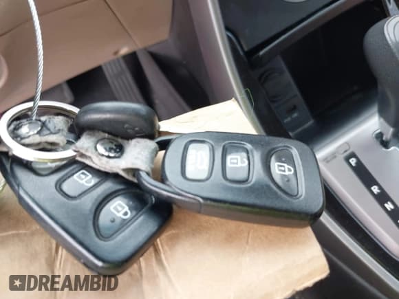 ✅ 2013 Hyundai Elantra GLS • VIN: 5NPDH4AE0DH289398 • Lot: 43678634. Listed on IAAI with 214,062 mi. Free auction sales archive from the USA and detailed vehicle history report at DreamBid. Image 11.