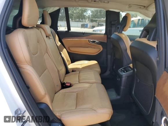 ✅ 2016 Volvo XC90 T8 Inscription • VIN: YV4BC0PL5G1055223 • Лот: 67141175. Опубликован ранее на Copart с пробегом 111 176 миль. Бесплатный доступ к архиву аукционных продаж из США и подробный отчёт об истории автомобиля на DreamBid. Изображение 11.