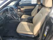 ✅ 2012 BMW 1 Series 128i • VIN: WBAUL7C50CVM81445 • Лот: 92620235. Опубликован ранее на Copart с пробегом 46 116 миль. Бесплатный доступ к архиву аукционных продаж из США и подробный отчёт об истории автомобиля на DreamBid. Изображение 7.