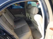 ✅ 2005 Acura RL • VIN: JH4KB16505C012794 • Lot: 43833012. Listed on IAAI with 222,108 mi. Free auction sales archive from the USA and detailed vehicle history report at DreamBid. Image 8.