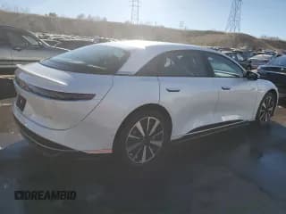 ✅ 2023 Lucid Air Pure • VIN: 50EA1PFA4PA007446 • Lot: 86011484. Wystawiony na Copart z przebiegiem 23 208 mil. Bezpłatny archiwum sprzedaży aukcyjnych z USA i szczegółowy raport historii pojazdu na DreamBid. Zdjęcie 3.