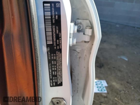 ✅ 2021 Alfa Romeo Giulia Ti Sport • VIN: ZARFAMBN0M7648870 • Lot: 41811485. Wystawiony na Copart z przebiegiem 67 412 mil. Bezpłatny archiwum sprzedaży aukcyjnych z USA i szczegółowy raport historii pojazdu na DreamBid. Zdjęcie 12.