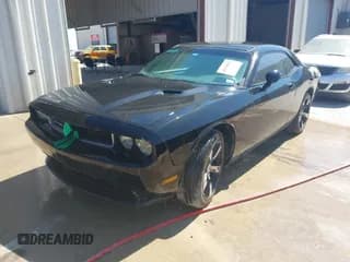 ✅ 2009 Dodge Challenger SE • VIN: 2B3LJ44VX9H535533 • Lot: 41678653. Wystawiony na IAAI z przebiegiem 176 908 mil. Bezpłatny archiwum sprzedaży aukcyjnych z USA i szczegółowy raport historii pojazdu na DreamBid. Zdjęcie 2.