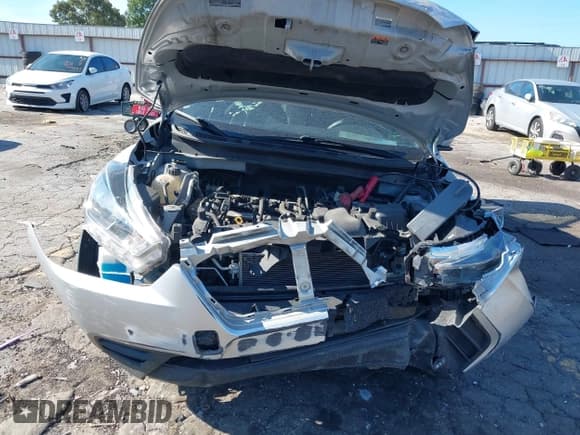 ✅ 2018 Nissan Kicks SV • VIN: 3N1CP5CU1JL525189 • Lot: 42844280. Wystawiony na IAAI z przebiegiem 90 000 mil. Bezpłatny archiwum sprzedaży aukcyjnych z USA i szczegółowy raport historii pojazdu na DreamBid. Zdjęcie 10.