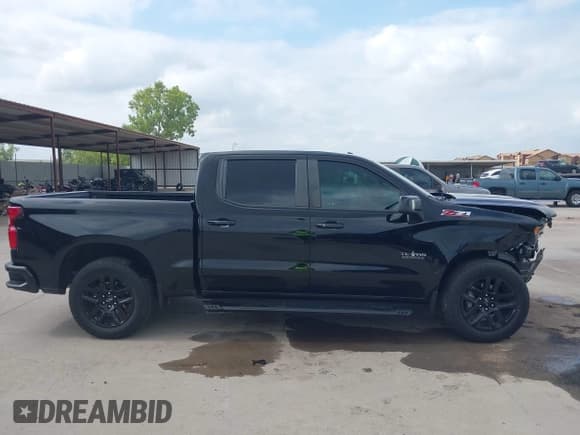 ✅ 2022 Chevrolet Silverado 1500 RST • VIN: 1GCUYEED7NZ101042 • Лот: 43117117. Опубликован ранее на IAAI с пробегом 31 952 миль. Бесплатный доступ к архиву аукционных продаж из США и подробный отчёт об истории автомобиля на DreamBid. Изображение 14.