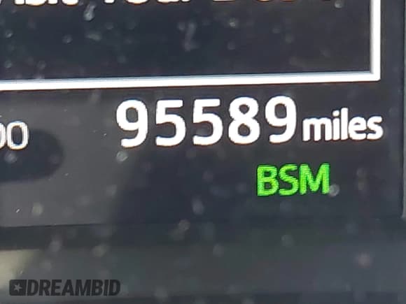 ✅ 2017 Toyota Highlander XLE • VIN: 5TDJZRFH0HS475572 • Лот: 43243892. Опубликован ранее на IAAI с пробегом 95 589 миль. Бесплатный доступ к архиву аукционных продаж из США и подробный отчёт об истории автомобиля на DreamBid. Изображение 15.