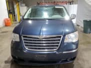 ✅ 2009 Chrysler Town & Country Limited • VIN: 2A8HR64X29R589728 • Lot: 61363735. Listed on Copart with 134,366 mi. Free auction sales archive from the USA and detailed vehicle history report at DreamBid. Image 5.