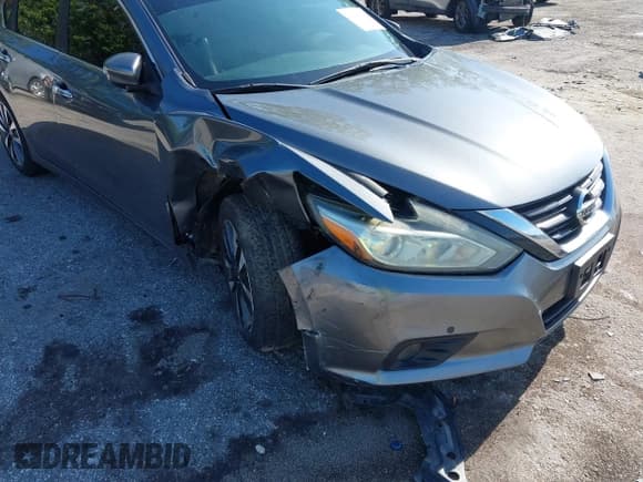 ✅ 2017 Nissan Altima SL • VIN: 1N4AL3AP7HC224844 • Lot: 42922722. Listed on IAAI with 163,041 mi. Free auction sales archive from the USA and detailed vehicle history report at DreamBid. Image 6.