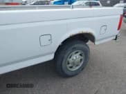 ✅ 1993 Ford F-250 • VIN: 2FTHF25H5PCA90065 • Lot: 43904733. Wystawiony na IAAI z przebiegiem 173 089 mil. Bezpłatny archiwum sprzedaży aukcyjnych z USA i szczegółowy raport historii pojazdu na DreamBid. Zdjęcie 6.