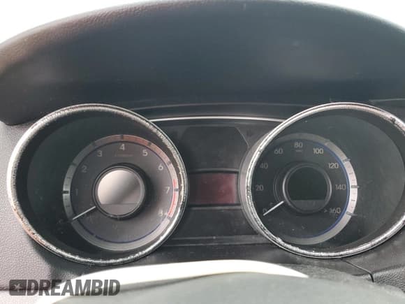 ✅ 2014 Hyundai Sonata GLS • VIN: 5NPEB4AC5EH926906 • Lot: 74212834. Wystawiony na Copart z przebiegiem Nie podano. Bezpłatny archiwum sprzedaży aukcyjnych z USA i szczegółowy raport historii pojazdu na DreamBid. Zdjęcie 9.