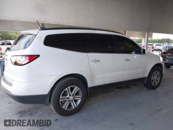 2017 Chevrolet Traverse LT с VIN 1GNKRHKD3HJ156592, выставлен на аукционе IAAI как лот 43051180 с пробегом 133 149 миль миль и . История ставок и продаж доступна на DreamBid. Изображение 13.