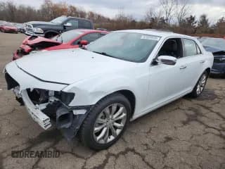 ✅ 2016 Chrysler 300 C • VIN: 2C3CCAKG2GH111566 • Lot: 92059935. Listed on Copart with 146,643 mi. Free auction sales archive from the USA and detailed vehicle history report at DreamBid. Image 1.