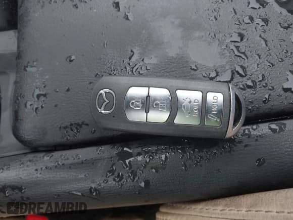 ✅ 2019 Mazda MX-5 Miata Grand Touring • VIN: JM1NDAM7XK0311235 • Лот: 43600621. Опубликован ранее на IAAI с пробегом Не указан. Бесплатный доступ к архиву аукционных продаж из США и подробный отчёт об истории автомобиля на DreamBid. Изображение 11.