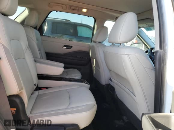 ✅ 2023 Nissan Pathfinder SL • VIN: 5N1DR3CDXPC252060 • Лот: 92058305. Опубликован ранее на Copart с пробегом 54 334 миль. Бесплатный доступ к архиву аукционных продаж из США и подробный отчёт об истории автомобиля на DreamBid. Изображение 11.