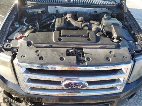 ✅ 2014 Ford Expedition Limited • VIN: 1FMJU1K51EEF22584 • Lot: 80142435. Wystawiony na Copart z przebiegiem 137 336 mil. Bezpłatny archiwum sprzedaży aukcyjnych z USA i szczegółowy raport historii pojazdu na DreamBid. Zdjęcie 11.