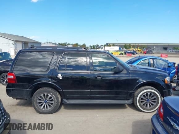 ✅ 2017 Ford Expedition XLT • VIN: 1FMJU1HT6HEA69735 • Lot: 43371491. Listed on IAAI with 204,537 mi. Free auction sales archive from the USA and detailed vehicle history report at DreamBid. Image 14.