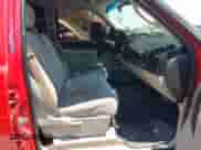 2010 Chevrolet Silverado 1500 LT z VIN 3GCRCSEA7AG186001, wystawiony jako IAAI lot #42924568 z przebiegiem 195 513 mil mil oraz . Historia ofert i sprzedaży dostępna na DreamBid. Obrazek 5.