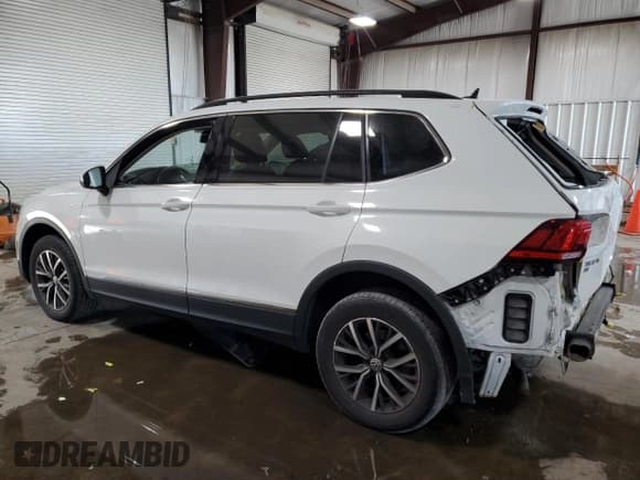✅ 2020 Volkswagen Tiguan SE • VIN: 3VV2B7AX8LM008891 • Lot: 80640185. Wystawiony na Copart z przebiegiem 65 671 mil. Bezpłatny archiwum sprzedaży aukcyjnych z USA i szczegółowy raport historii pojazdu na DreamBid. Zdjęcie 2.