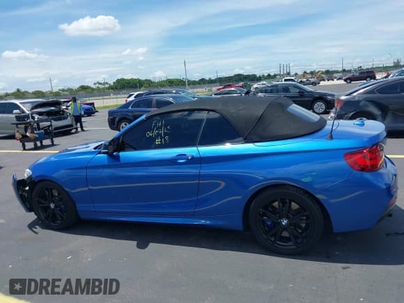 ✅ 2016 BMW 2 Series M235i • VIN: WBA1M1C55GV394210 • Лот: 42487713. Опубликован ранее на IAAI с пробегом 82 592 миль. Бесплатный доступ к архиву аукционных продаж из США и подробный отчёт об истории автомобиля на DreamBid. Изображение 14.