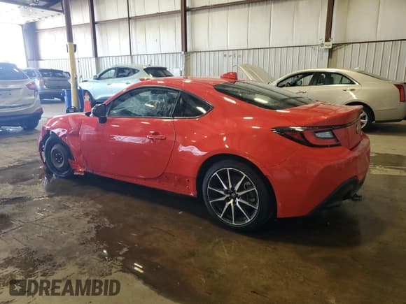 ✅ 2024 Toyota 86 • VIN: JF1ZNBB17R8753717 • Lot: 69826045. Listed on Copart with 11,051 mi. Free auction sales archive from the USA and detailed vehicle history report at DreamBid. Image 2.