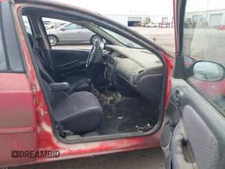 2001 Dodge Neon Highline z VIN 1B3ES46C61D247706, wystawiony jako IAAI lot #42355216 z przebiegiem 153 367 mil mil oraz . Historia ofert i sprzedaży dostępna na DreamBid. Obrazek 5.