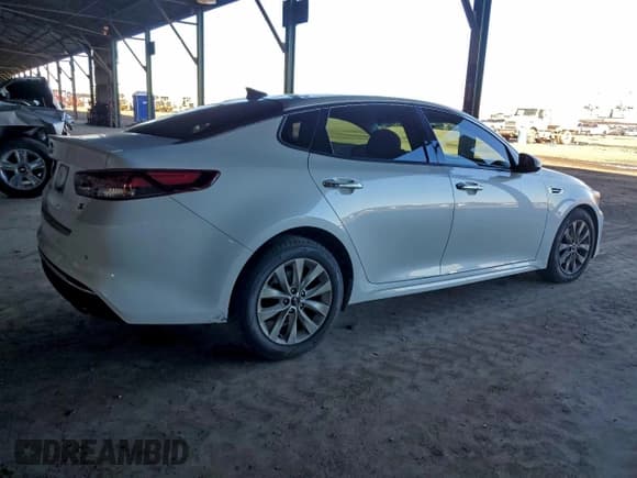 ✅ 2018 Kia Optima S • VIN: 5XXGT4L37JG243601 • Lot: 95926265. Wystawiony na Copart z przebiegiem 86 902 mil. Bezpłatny archiwum sprzedaży aukcyjnych z USA i szczegółowy raport historii pojazdu na DreamBid. Zdjęcie 3.
