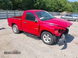 2008 Dodge 1500 ST z VIN 1D7HA16K48J199211, wystawiony jako IAAI lot #42670960 z przebiegiem 111 958 mil mil oraz . Historia ofert i sprzedaży dostępna na DreamBid. Obrazek 1.