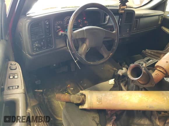 ✅ 2004 Chevrolet Silverado 1500 Z71 • VIN: 1GCEK19T94E206462 • Lot: 65658514. Wystawiony na Copart z przebiegiem 178 493 mil mil. Skorzystaj z bezpłatnego archiwum sprzedaży aukcyjnych z USA i zobacz szczegółowy raport historii pojazdu na DreamBid. Zdjęcie 8.