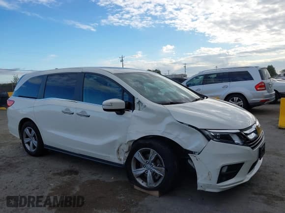 ✅ 2019 Honda Odyssey EX-L • VIN: 5FNRL6H74KB101579 • Lot: 43438723. Wystawiony na IAAI z przebiegiem 71 884 mil. Bezpłatny archiwum sprzedaży aukcyjnych z USA i szczegółowy raport historii pojazdu na DreamBid. Zdjęcie 6.