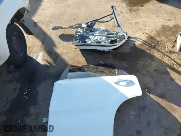 ✅ 2015 Kia Sorento SX • VIN: 5XYKWDA74FG655291 • Lot: 41285425. Listed on IAAI with Not provided. Free auction sales archive from the USA and detailed vehicle history report at DreamBid. Image 12.