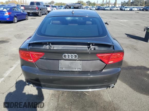 ✅ 2014 Audi A7 Premium Plus • VIN: WAUWMAFC4EN066371 • Lot: 91780115. Wystawiony na Copart z przebiegiem 157 811 mil. Bezpłatny archiwum sprzedaży aukcyjnych z USA i szczegółowy raport historii pojazdu na DreamBid. Zdjęcie 6.