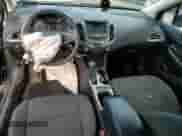 2018 Chevrolet Cruze LT z VIN 1G1BE5SM7J7157579, wystawiony jako Copart lot #67210212 z przebiegiem 106 012 mil mil oraz . Historia ofert i sprzedaży dostępna na DreamBid. Obrazek 8.