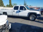 ✅ 2005 Chevrolet Silverado 2500HD LS • VIN: 1GCHK23265F915459 • Lot: 41829485. Wystawiony na IAAI z przebiegiem 109 464 mil. Bezpłatny archiwum sprzedaży aukcyjnych z USA i szczegółowy raport historii pojazdu na DreamBid. Zdjęcie 13.