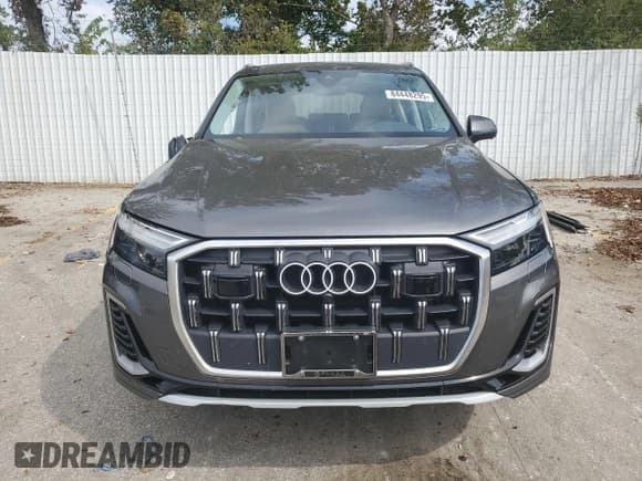 ✅ 2025 Audi Q7 Premium Plus • VIN: WA1LVBF74SD018215 • Lot: 84448295. Listed on Copart with 12,762 mi. Free auction sales archive from the USA and detailed vehicle history report at DreamBid. Image 5.