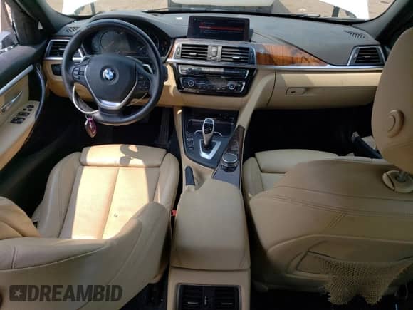 2018 BMW 3 Series 328d xDrive с VIN WBA8J1C53JA018885, выставлен на аукционе Copart как лот 64187624 с пробегом 84 392 миль миль и Списание • Salvage title. История ставок и продаж доступна на DreamBid. Изображение 8.