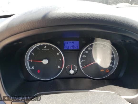 ✅ 2010 Hyundai Accent L • VIN: KMHCN3BC6AU153169 • Лот: 56373985. Опубликован ранее на Copart с пробегом 317 346 миль. Бесплатный доступ к архиву аукционных продаж из США и подробный отчёт об истории автомобиля на DreamBid. Изображение 9.