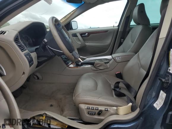 ✅ 2006 Volvo XC70 • VIN: YV4SZ592161217248 • Lot: 67565855. Listed on Copart with 138,745 mi. Free auction sales archive from the USA and detailed vehicle history report at DreamBid. Image 7.