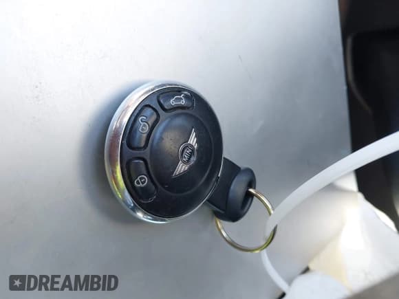 ✅ 2014 MINI Roadster S • VIN: WMWSY3C54ET594668 • Лот: 42893920. Опубликован ранее на IAAI с пробегом 146 994 миль. Бесплатный доступ к архиву аукционных продаж из США и подробный отчёт об истории автомобиля на DreamBid. Изображение 11.